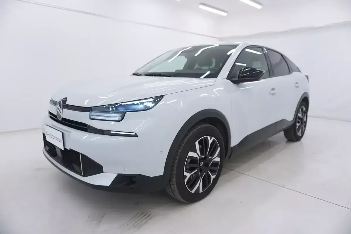 Usata Citroën C4 131 CV (96 kW) 2025 Biancobianco SUV