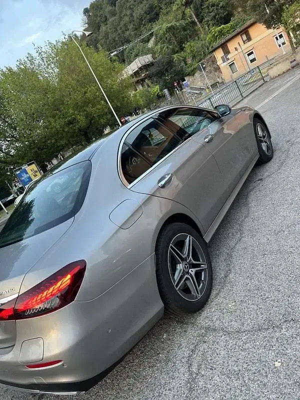 Usata Mercedes E300 Premium 211 CV (155 kW) 2022 Berlina