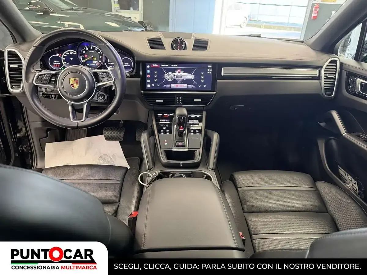 Usata Porsche Cayenne Platinum Edition 462 CV (339 kW) 2023 Nero SUV