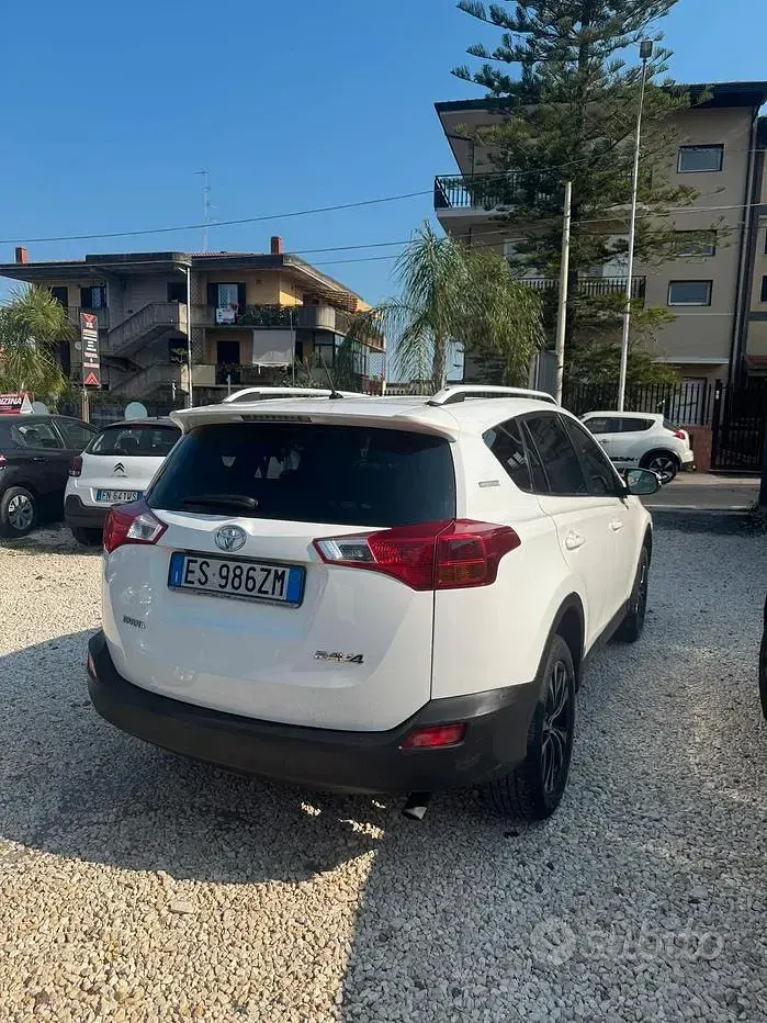 Usata Toyota RAV4 124 CV (91 kW) 2014 Bianco SUV