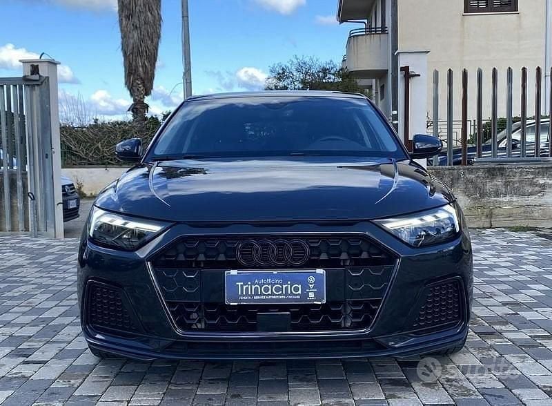 Usata Audi A1 Sportback 110 CV (80 kW) 2020 Grigio Utilitaria