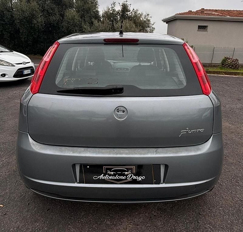 Usata Fiat Grande Punto Active 65 CV (47 kW) 2008 Grigio Utilitaria