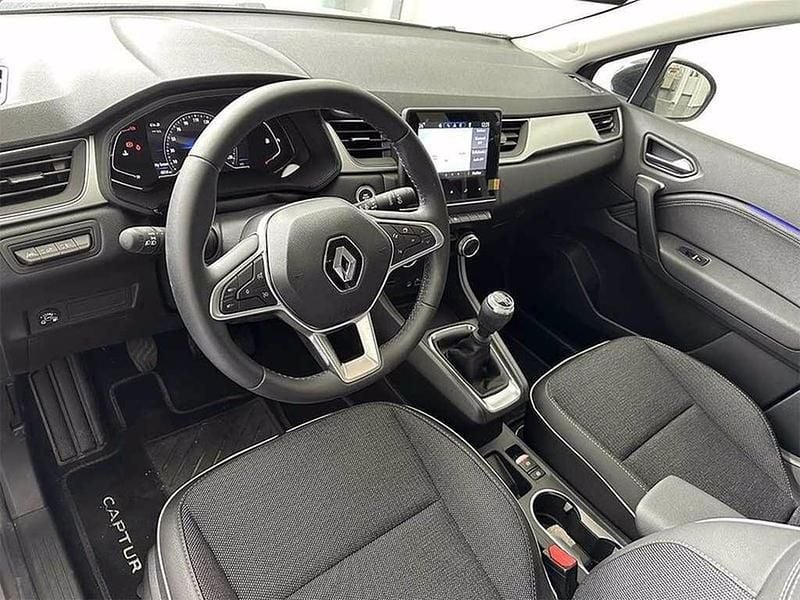 Usata Renault Captur Techno 101 CV (74 kW) 2023 Grigio cassiopea+ nero etoilé SUV