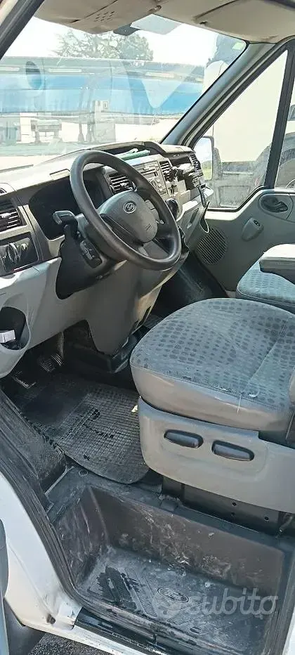 Usata Ford Transit 86 CV (63 kW) 2010 Bianco Berlina