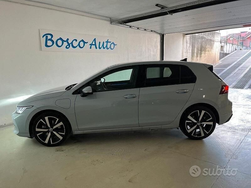 Usata VW Golf VIII Edition 204 CV (150 kW) 2025 Blu/azzurro Berlina