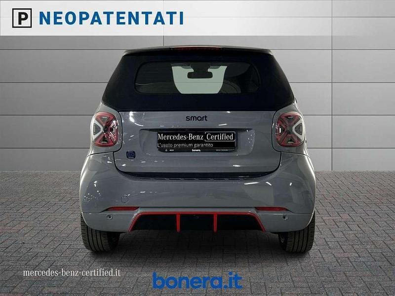 Usata Smart ForTwo Electric Drive Prime 60 kW (82 CV) 2020 Nero Cabrio