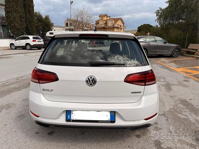Usata VW Golf VIII 2020 Bianco Berlina