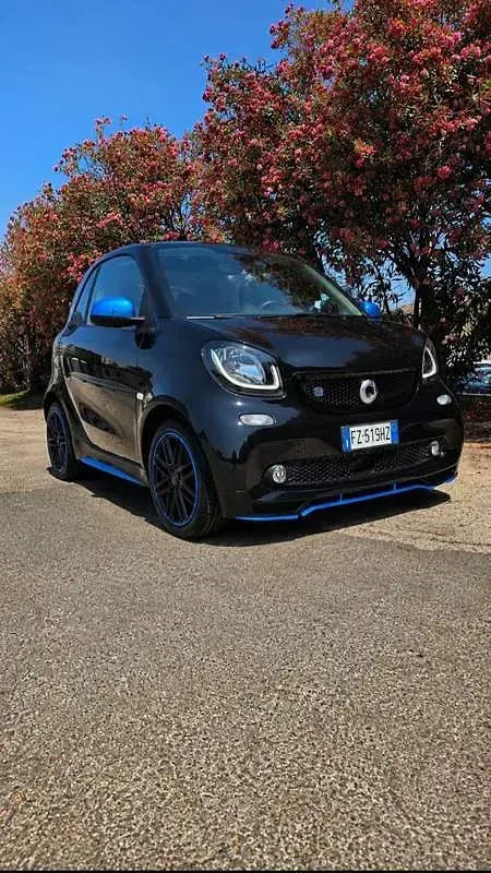 Usata Smart ForTwo Electric Drive Brabus 60 kW (82 CV) 2019 Nero Utilitaria
