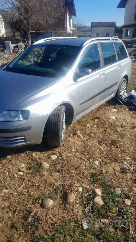 Usata 2008 Fiat Stilo Station wagon | 1650 € (Buon prezzo) - Immagine 1/3