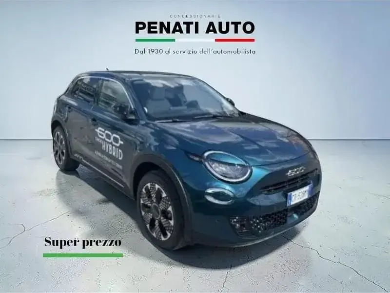 Nuova Fiat 600 100 CV (73 kW) 2026 Verde SUV