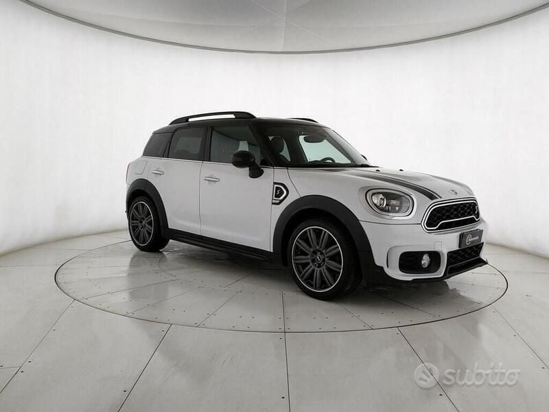 Bianco Usata 2018 Mini Cooper SD Countryman Hype SUV | 19.000 € (Cara) - Immagine 1/4