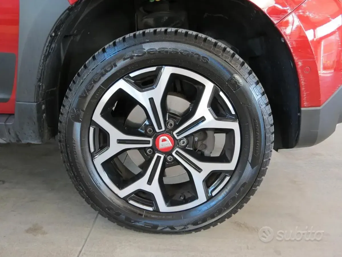 Usata Dacia Duster 116 CV (85 kW) 2019 Rosso SUV