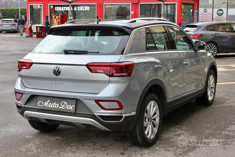Usata VW T-Roc Style 116 CV (85 kW) 2025 Grigio SUV