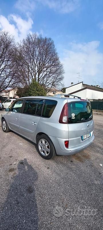 Usata Renault Espace 150 CV (110 kW) 2009 Grigio Monovolume