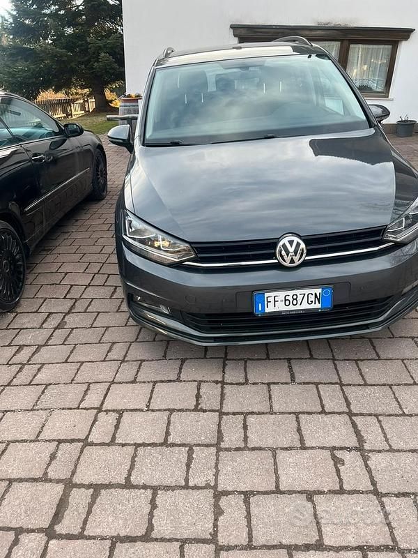 Usata VW Touran 2016 Grigio Monovolume