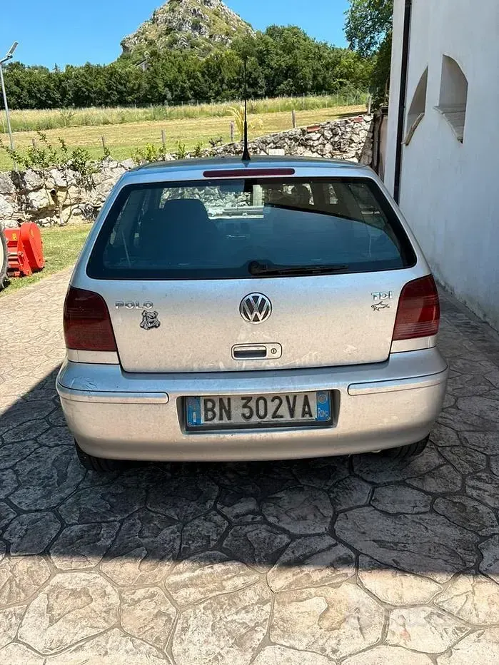Usata VW Polo 75 CV (55 kW) 2000 Grigio Berlina