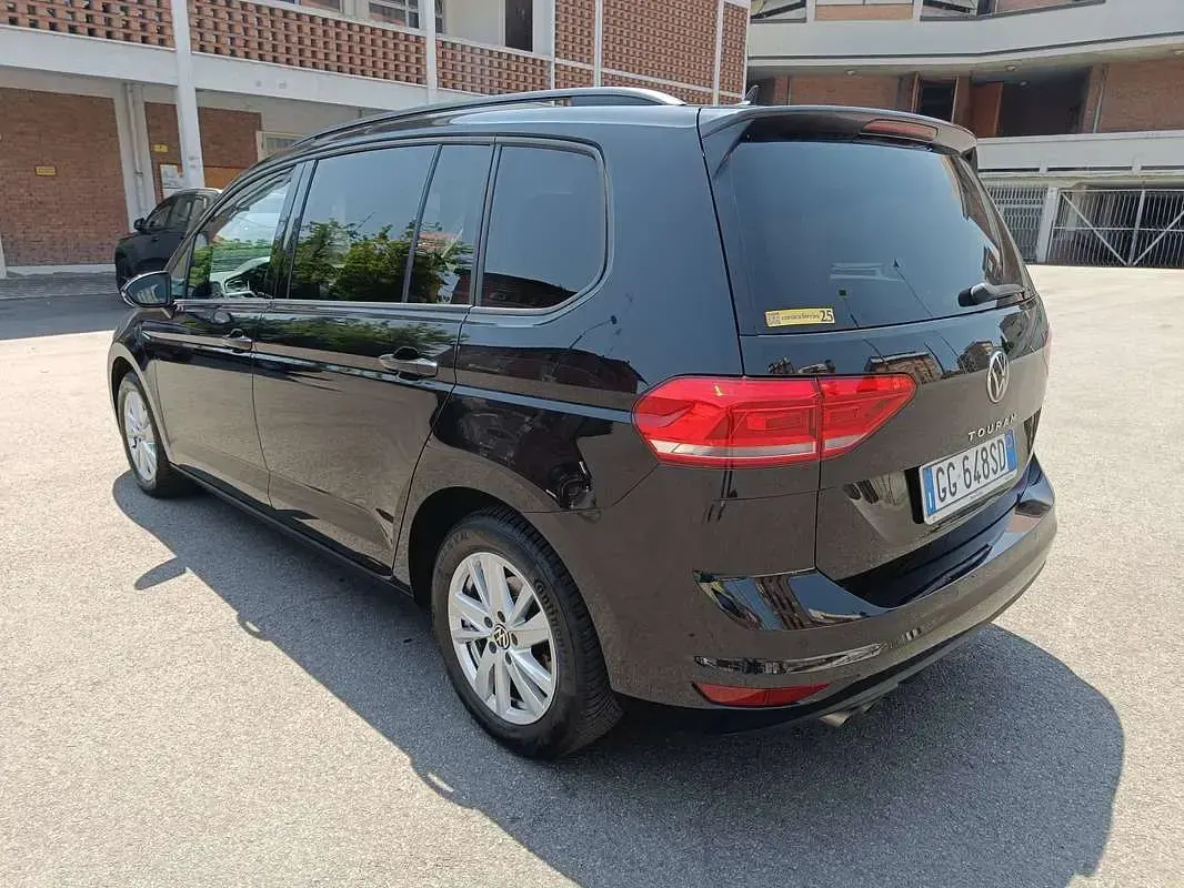 Usata VW Touran Business 150 CV (110 kW) 2021 Nero Monovolume