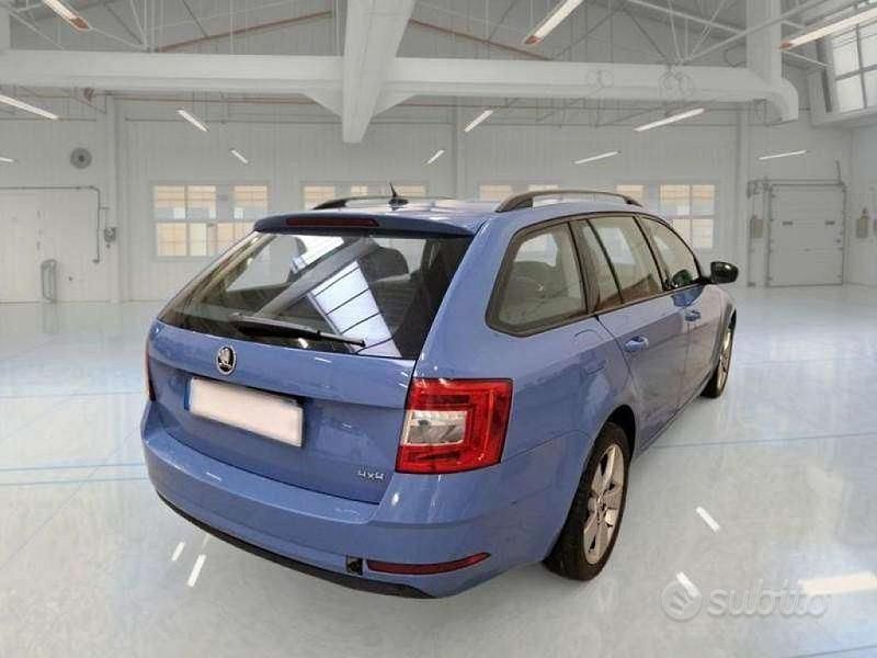 Usata Skoda Octavia Ambition 185 CV (136 kW) 2020 Blu/azzurro Station wagon
