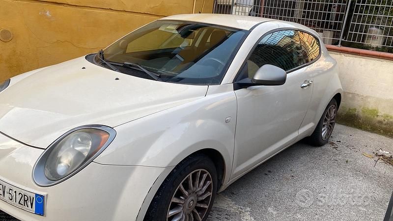 Usata Alfa Romeo MiTo Distinctive 84 CV (61 kW) 2015 Bianco Utilitaria