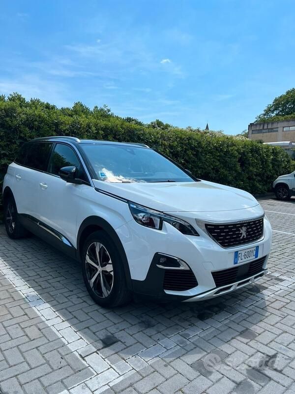 Usata Peugeot 5008 Allure 120 CV (88 kW) 2017 Bianco Monovolume