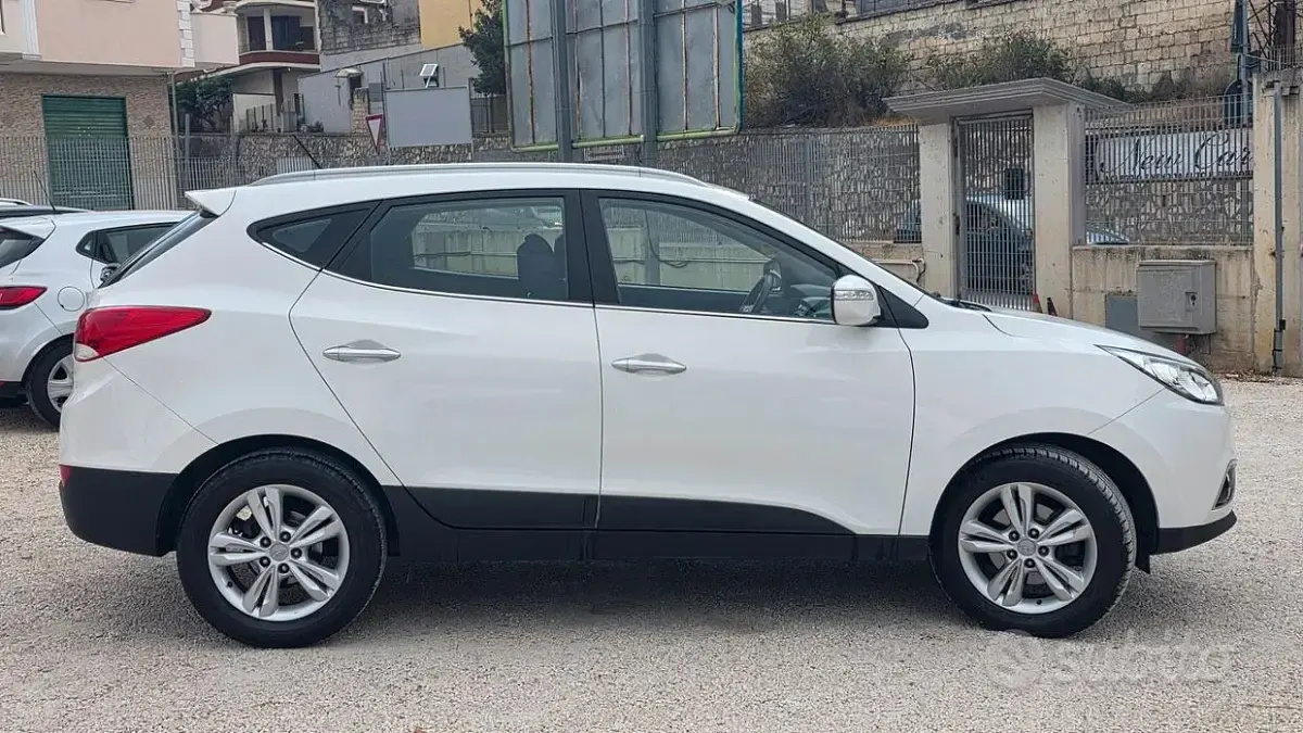 Usata Hyundai ix35 Comfort 115 CV (84 kW) 2012 Bianco SUV