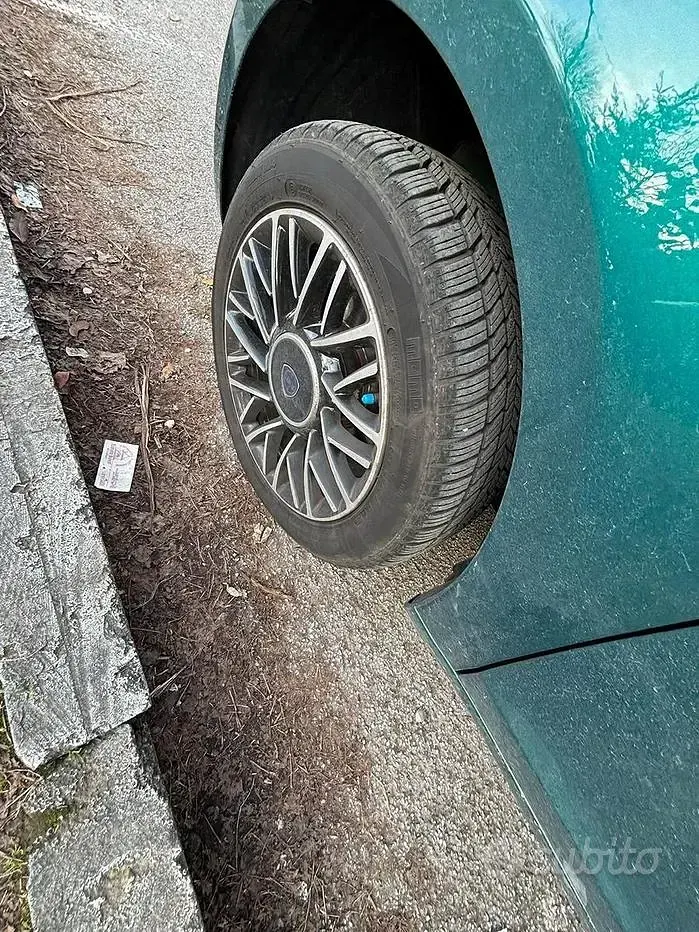 Usata Lancia Ypsilon 60 CV (44 kW) 2020 Verde Utilitaria
