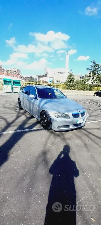Begagnad BMW 320 163 HK (119 kW) 2005 Grå Sedan