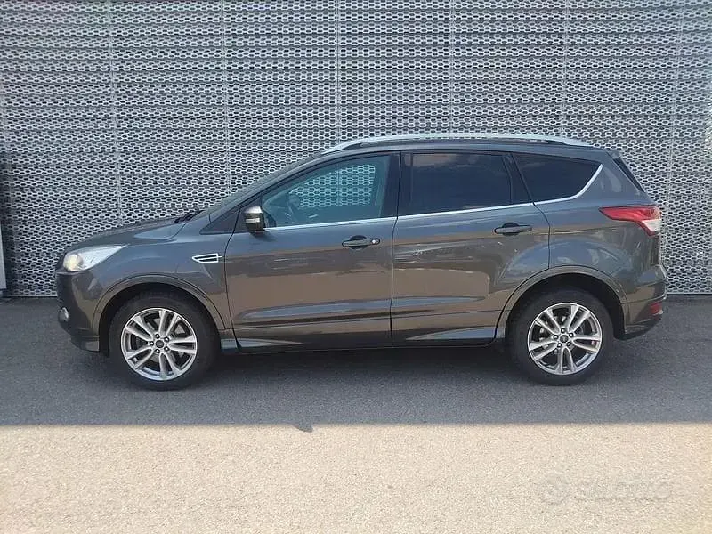 Usata Ford Kuga Titanium X 179 CV (131 kW) 2016 Grigio SUV