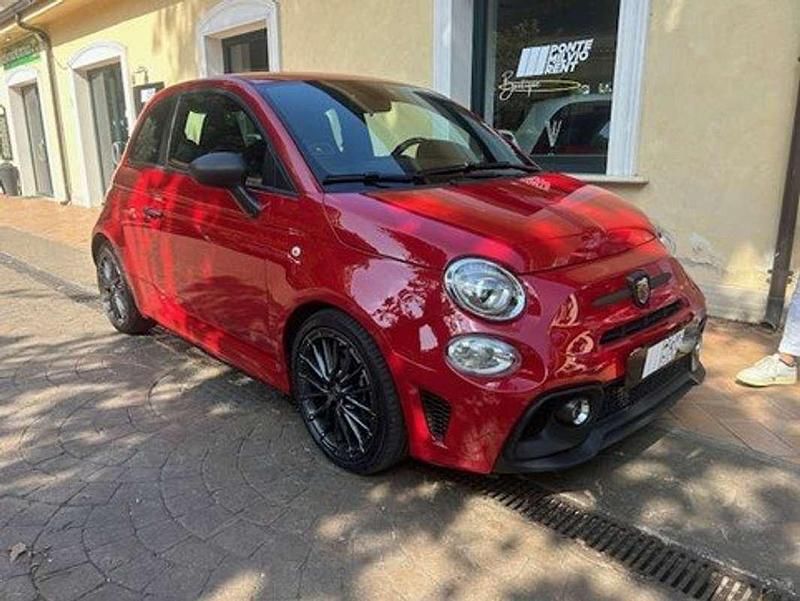 Usata Abarth 595 165 CV (121 kW) 2023 Rosso Utilitaria