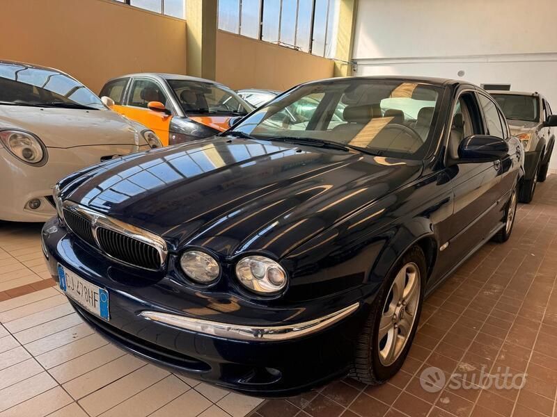 Usata Jaguar X-type Executive 230 CV (169 kW) 2003 Blu Berlina