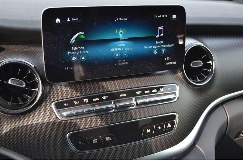 Usata Mercedes V250 AMG 190 CV (139 kW) 2021 Monovolume