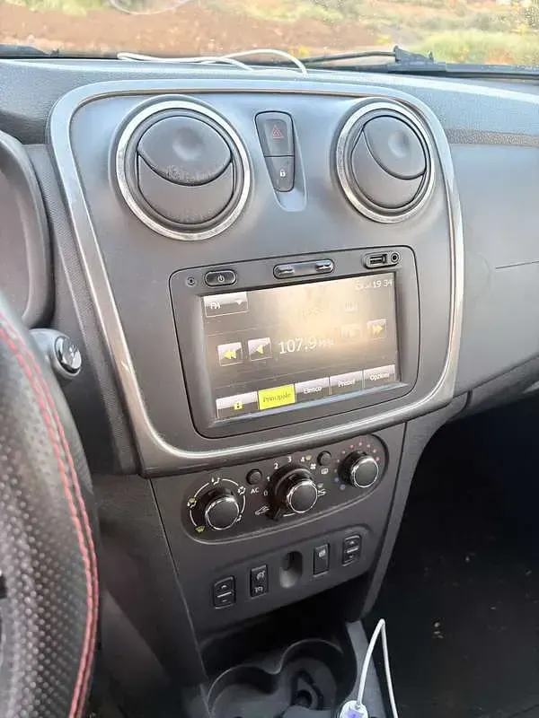 Usata Dacia Sandero Stepway 90 CV (66 kW) 2013 Rosso Berlina