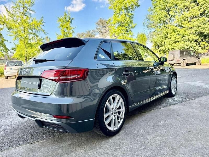 Usata Audi A3 S-Line 150 CV (110 kW) 2017 Grigio daytona Berlina