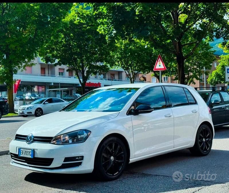 Usata VW Golf VII 110 CV (80 kW) 2014 Bianco Berlina