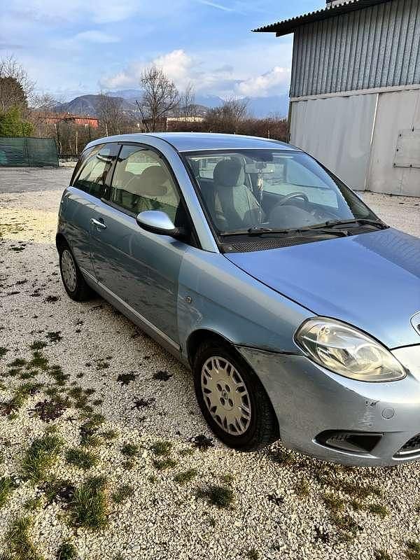 Usata Lancia Ypsilon 77 CV (56 kW) 2007 Utilitaria