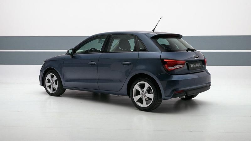 Usata Audi A1 Sport 90 CV (66 kW) 2016 Blu metallizzato Berlina