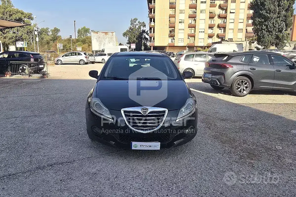 Usata Lancia Delta 120 CV (88 kW) 2009 Nero Utilitaria