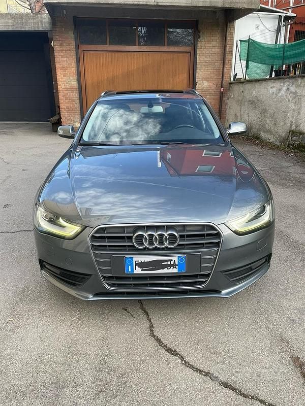 Usata Audi A4 211 CV (155 kW) 2012 Grigio Station wagon