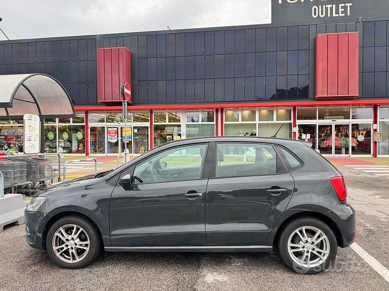 Usata VW Polo 75 CV (55 kW) 2017 Grigio Berlina