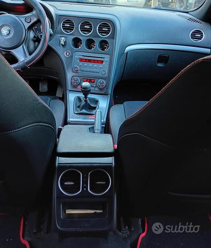 Usado Alfa Romeo 159 136 CV (100 kW) 2011 Negro Familiar