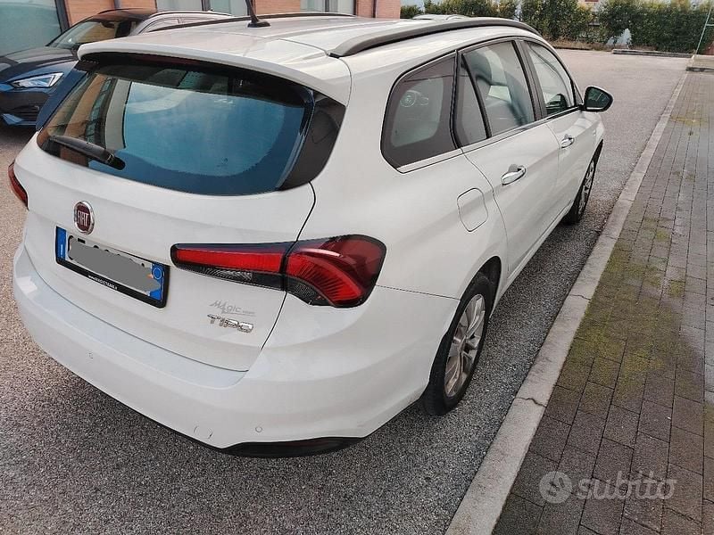 Usata Fiat Tipo Business 120 CV (88 kW) 2021 Bianco Station wagon