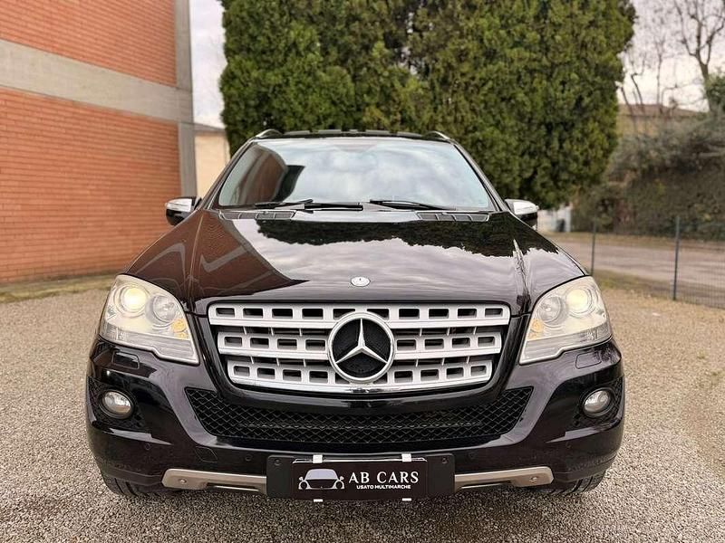 Usata Mercedes ML320 Premium 224 CV (164 kW) 2009 Nero SUV