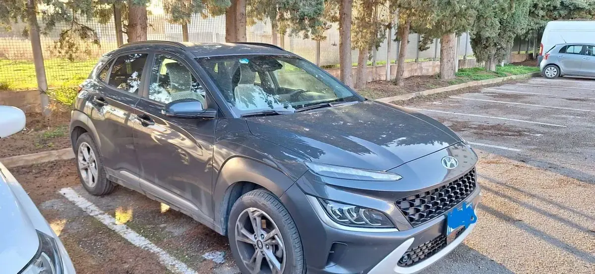 Usata Hyundai Kona 136 CV (100 kW) 2021 Grigio SUV