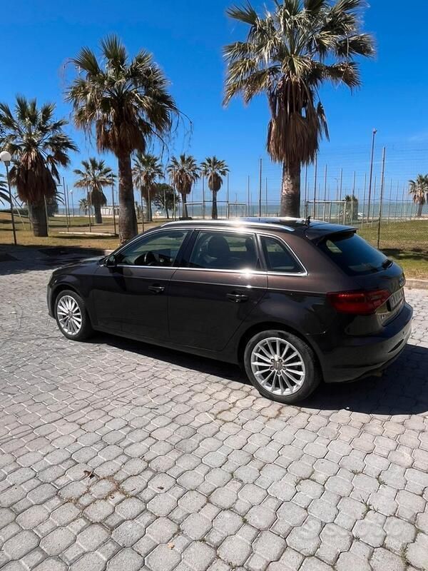 Usata Audi A3 90 CV (66 kW) 2013 Marrone Berlina