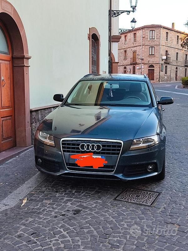 Grigio Usata 2011 Audi A4 Station wagon | 7000 € (Buon prezzo) - Immagine 1/4