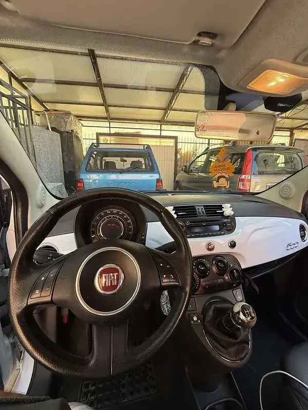 Usata Fiat 500 Lounge 69 CV (50 kW) 2010 Bluazzurro Utilitaria