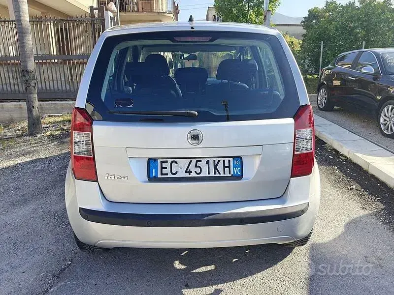Usata Fiat Idea Dynamic 77 CV (56 kW) 2010 Grigio Monovolume