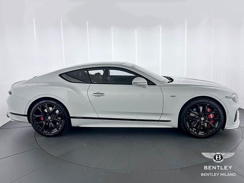 Usata Bentley Continental GT 782 CV (575 kW) 2024 Bianco Coupé