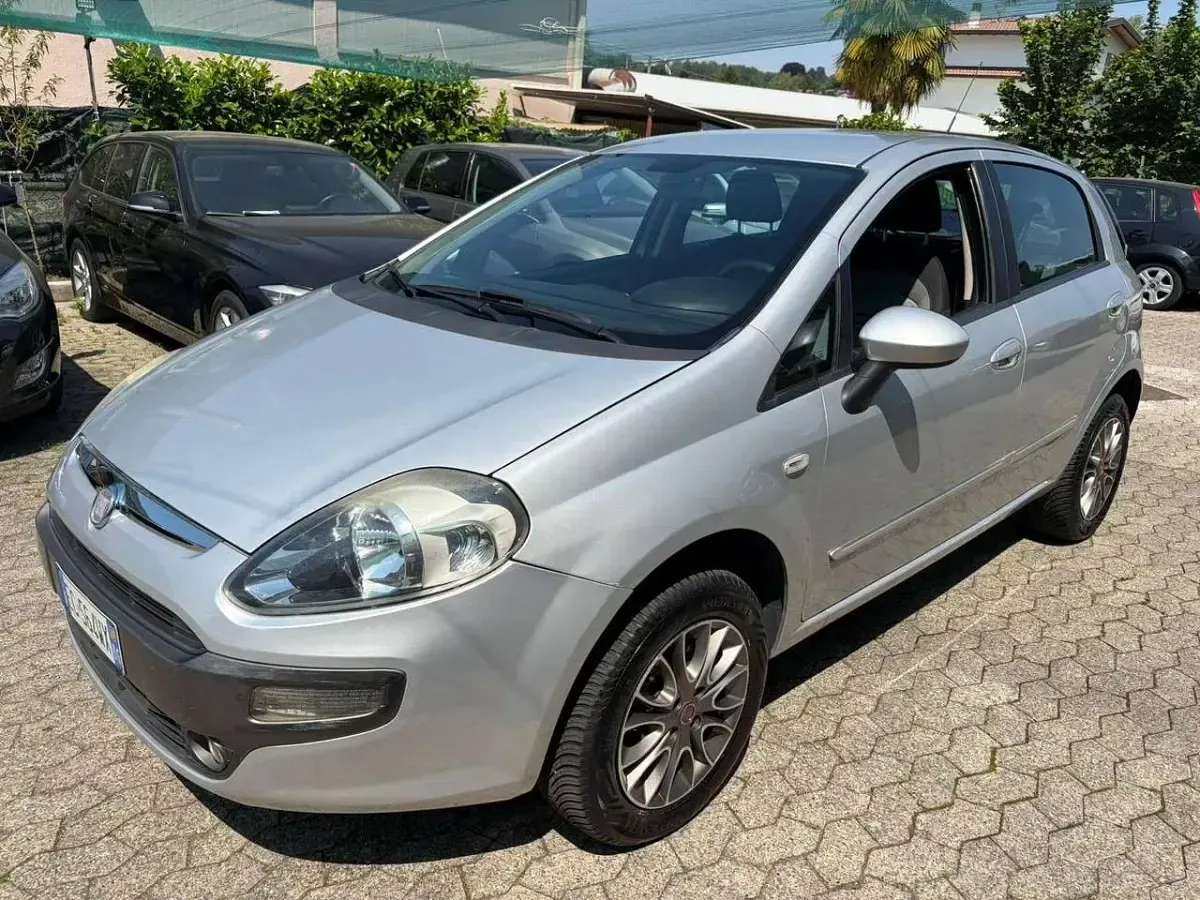 Usata Fiat Punto Evo Dynamic 70 CV (51 kW) 2010 Utilitaria