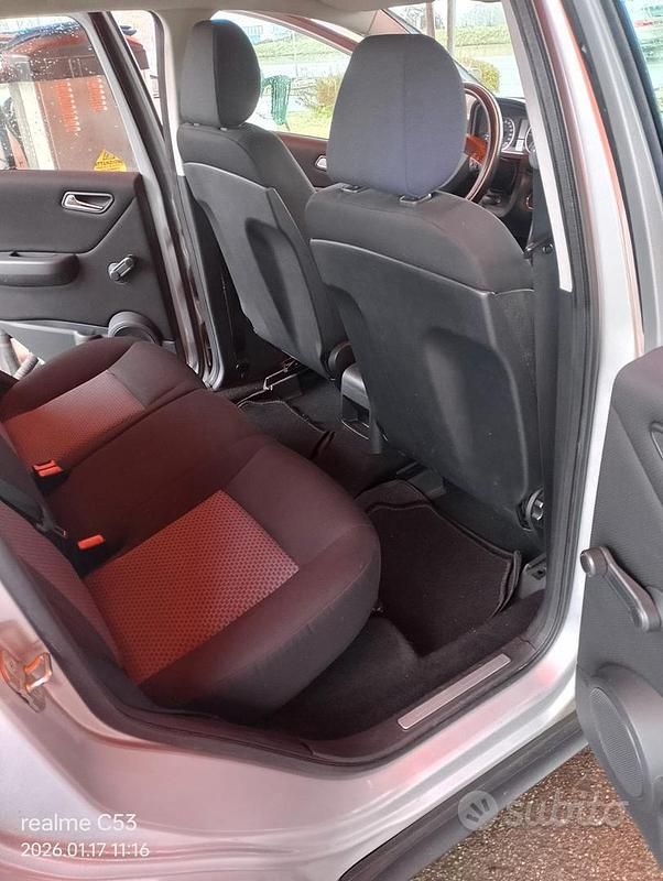 Usata Mercedes A180 Classic 2006 Grigio Berlina